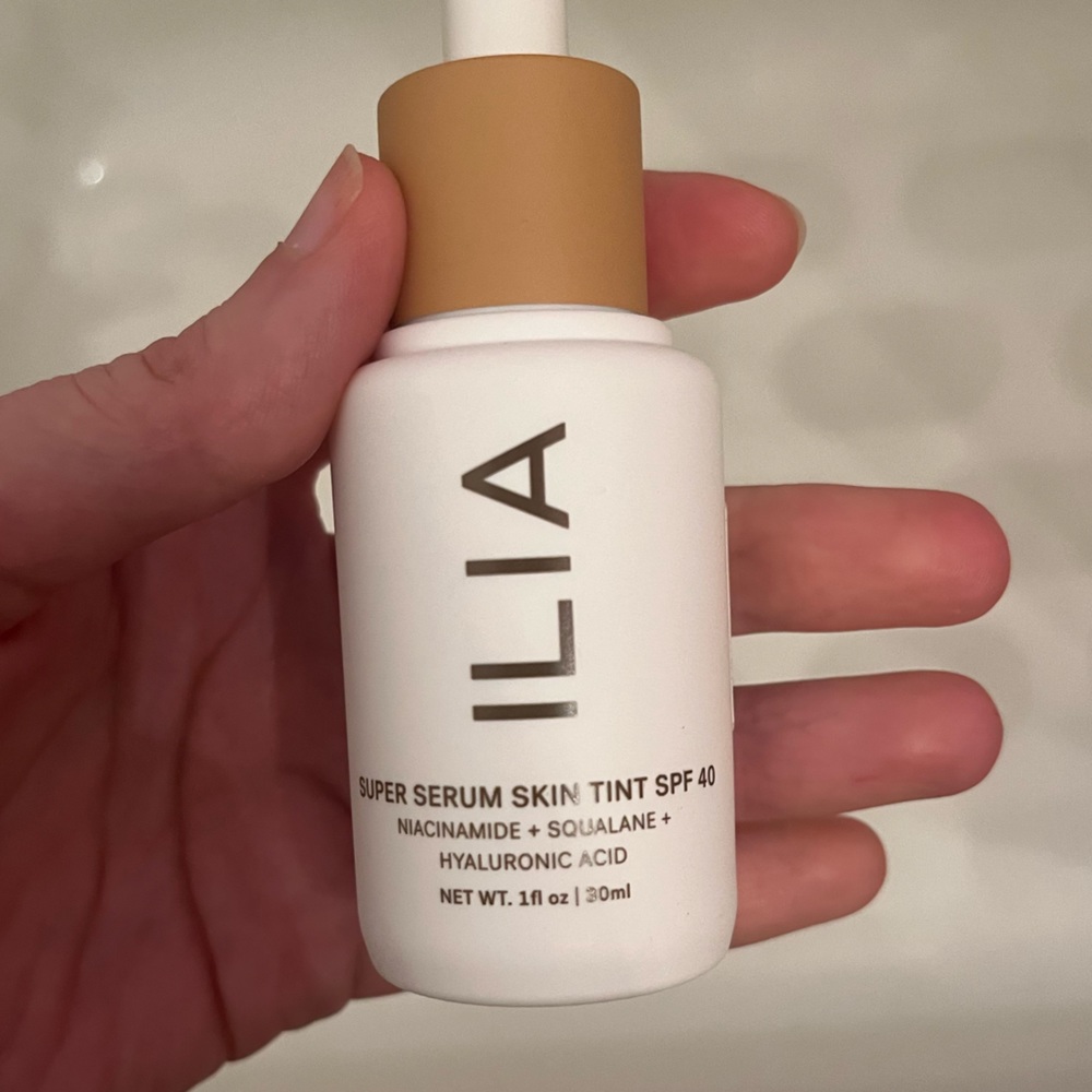 NWOT Ilia Super Serum Skin Tint SPF 40 Foundation Ora ST6